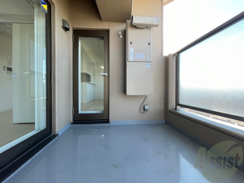 バルコニー　バルコニーです。洗濯物を干したり一息ついたりできますね！