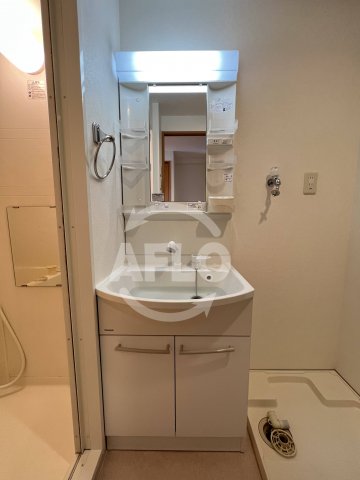 洗面設備　インベスト本町WEST　独立洗面台