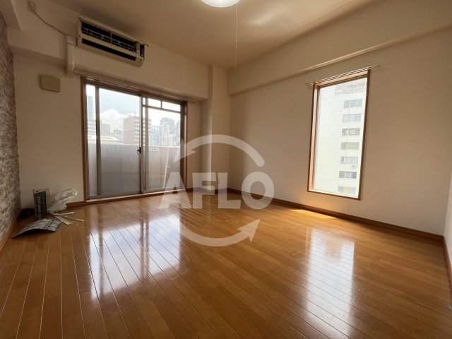 居室・リビング　インベスト本町WEST　洋室