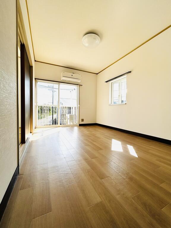 居室・リビング　洋室6帖　エアコン付き