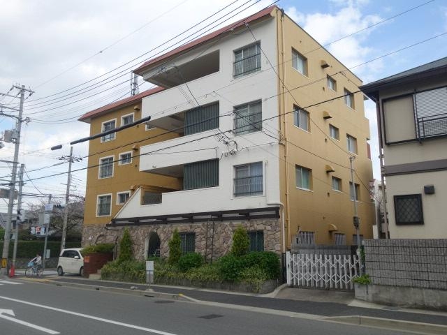 建物外観　茶色ベースの外観は落ち着きますね