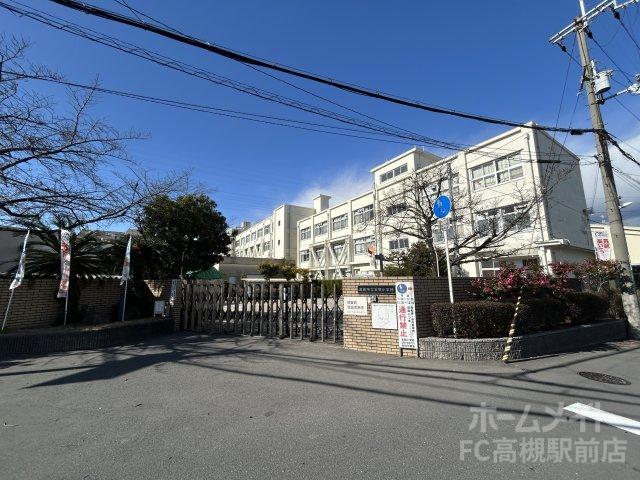 小学校　高槻市立五領小学校（小学校）まで470m