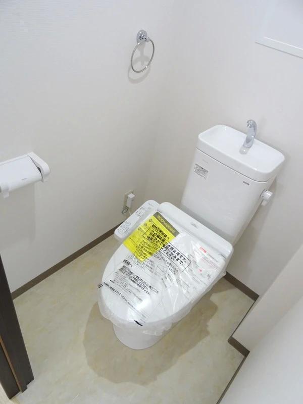 トイレ　ウォシュレット付き！