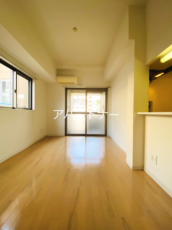 居室・リビング　現状優先★別階同号室