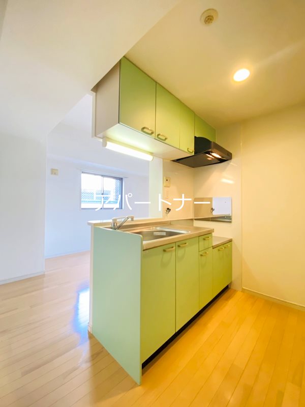 キッチン　現状優先★別階同号室