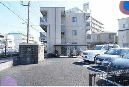 駐車場　駐車スペースもあります