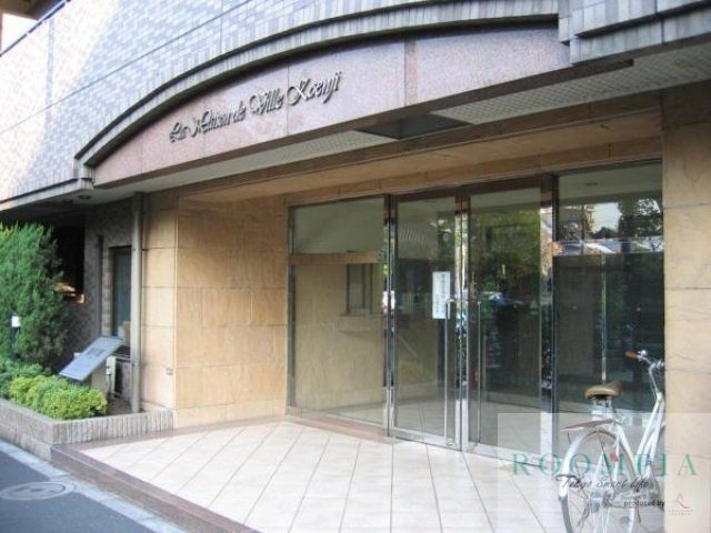 エントランス　メゾン・ド・ヴィレ高円寺のエントランス