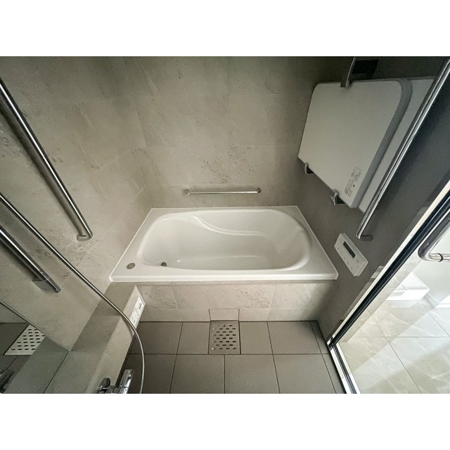 バス・シャワールーム　※写真は同タイプ住戸です。
