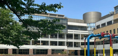 小学校　千代田区立麹町小学校（小学校）まで1825m