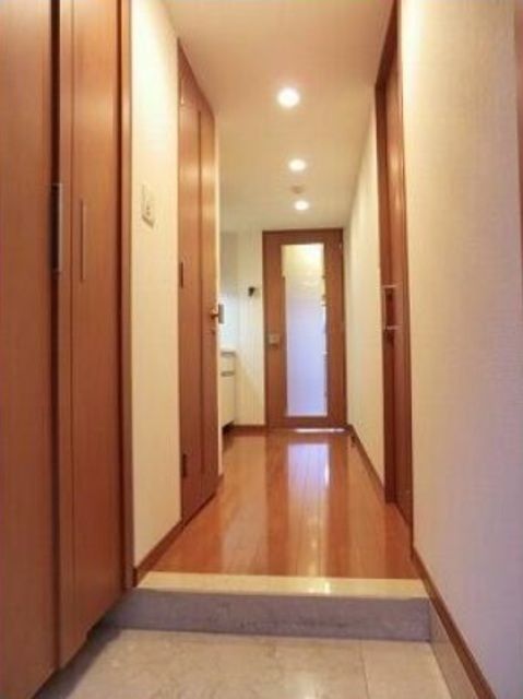 玄関　※他号室参考写真