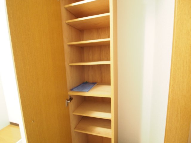 玄関　参考写真　同物件同間取りのお部屋の写真です