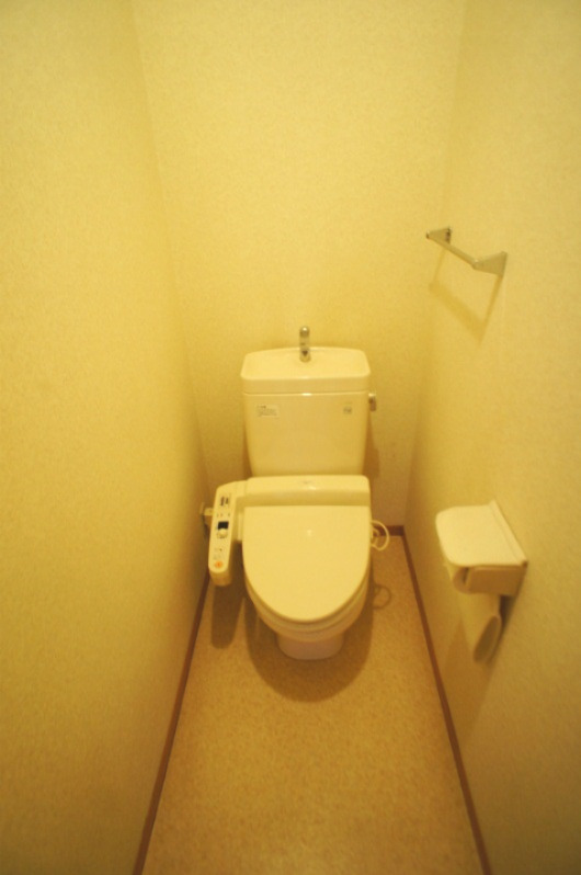 トイレ　清潔感のあるトイレです