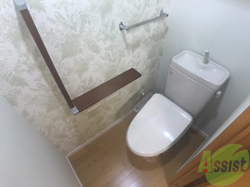 トイレ　ウォシュレット付きのトイレです。シャワートイレは日本の宝。