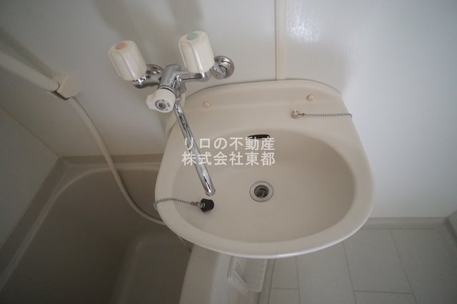 洗面設備　洗面ボウルもついているので、ここで洗顔できますね☆