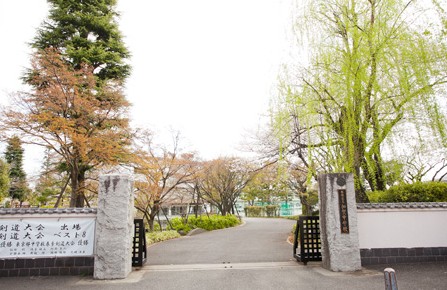中学校　板橋区立加賀中学校（中学校）まで302m