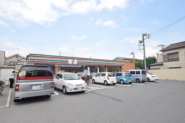 コンビニ　セブンイレブン練馬西大泉4丁目店（コンビニ）まで320m