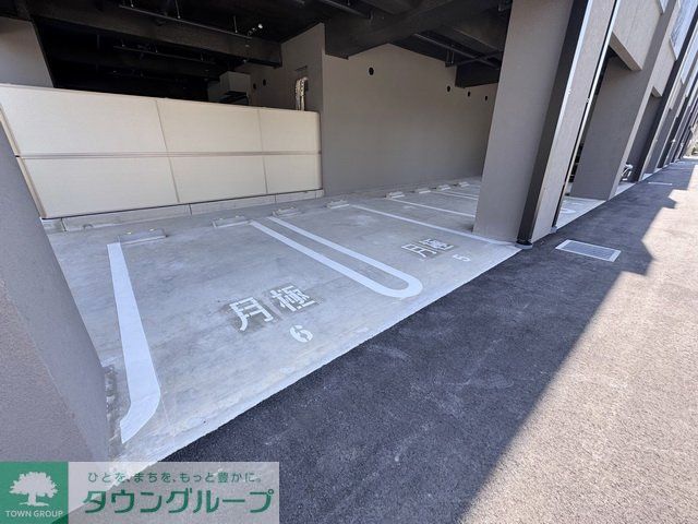 駐車場　駐車場