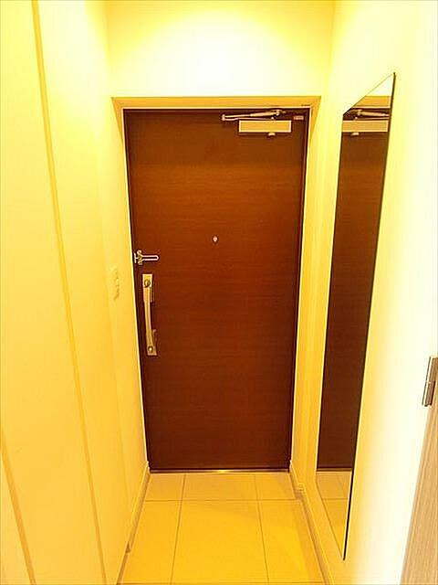 玄関　（別タイプ参考写真）ルフレリバーサイド町屋　荒川区町屋8
