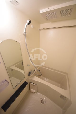 バス・シャワールーム　プレサンス堺筋本町センティス　浴室