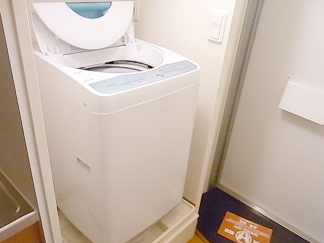 レオパレスブランフィルの玄関写真