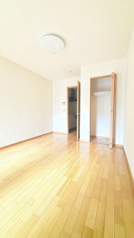 Vie-α千住大橋の居間写真