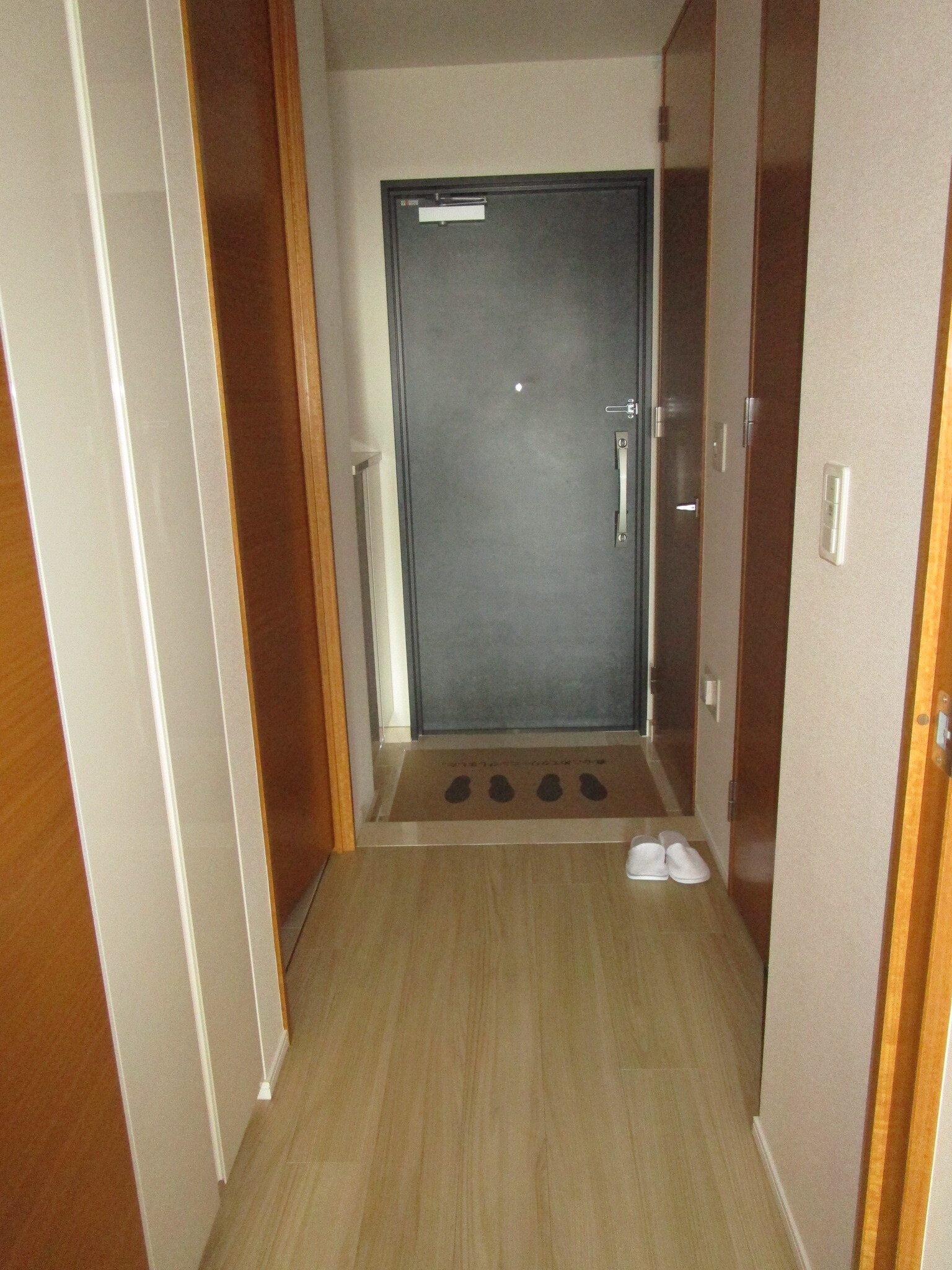 グレーシアタワー三鷹の玄関写真