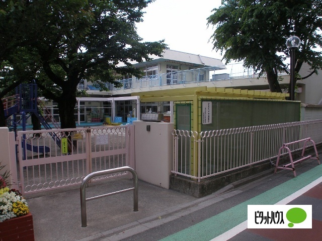 幼稚園・保育園　上用賀保育園（幼稚園・保育園）まで395m