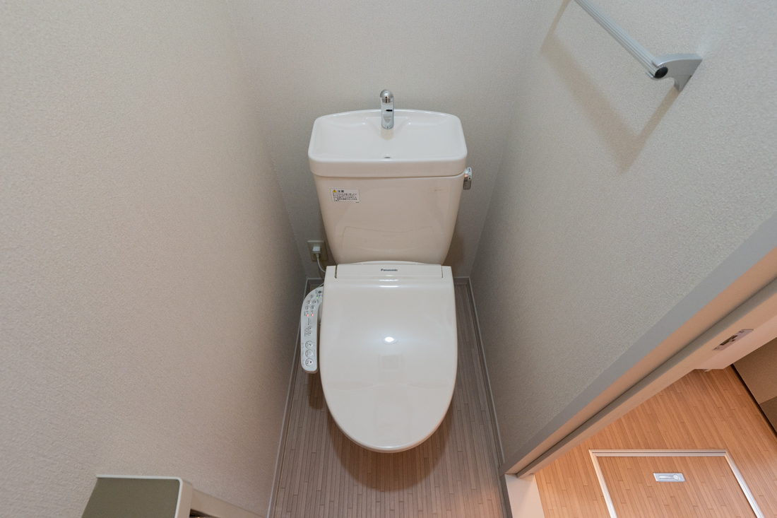 トイレ　トイレ