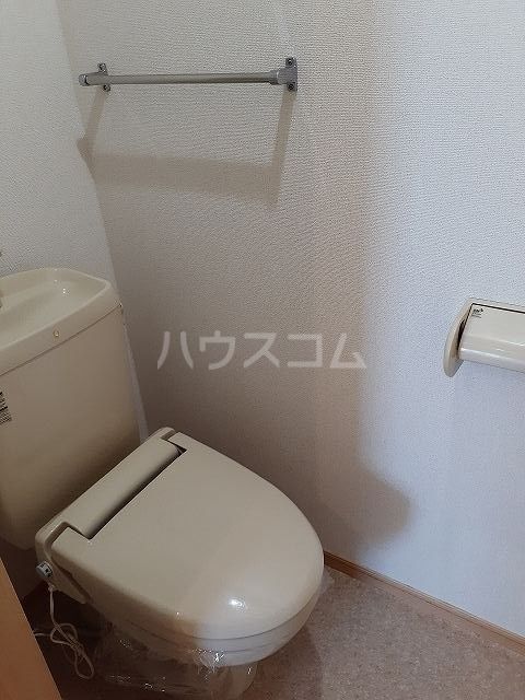 【常滑市新浜町のアパートのトイレ】