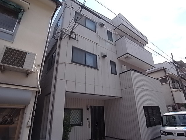 神戸市兵庫区羽坂通のマンションの建物外観