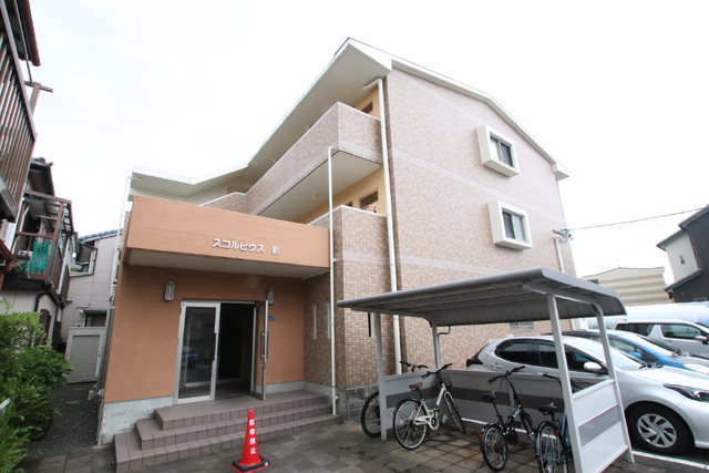 静岡市葵区川合のマンションの建物外観