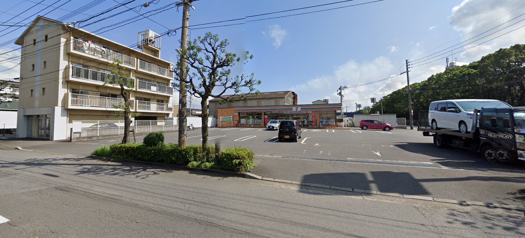 コンビニ　セブンイレブン大分西新地店（コンビニ）まで302m