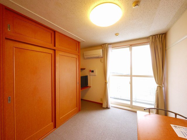 居室・リビング　ゆったりとした居間です