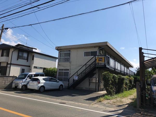 名島荘の建物外観