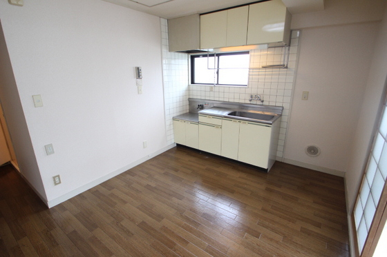 居室・リビング　※別部屋の写真です