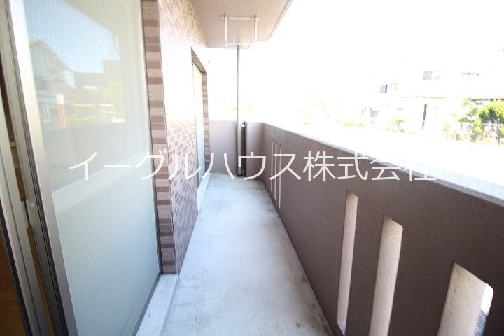 【鳥栖市曽根崎町のマンションのバルコニー】