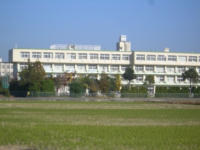 【シャレ・フランセの小学校】