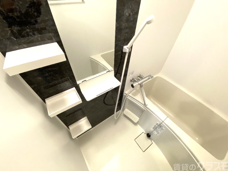 バス・シャワールーム　一日のお疲れをお取りください。