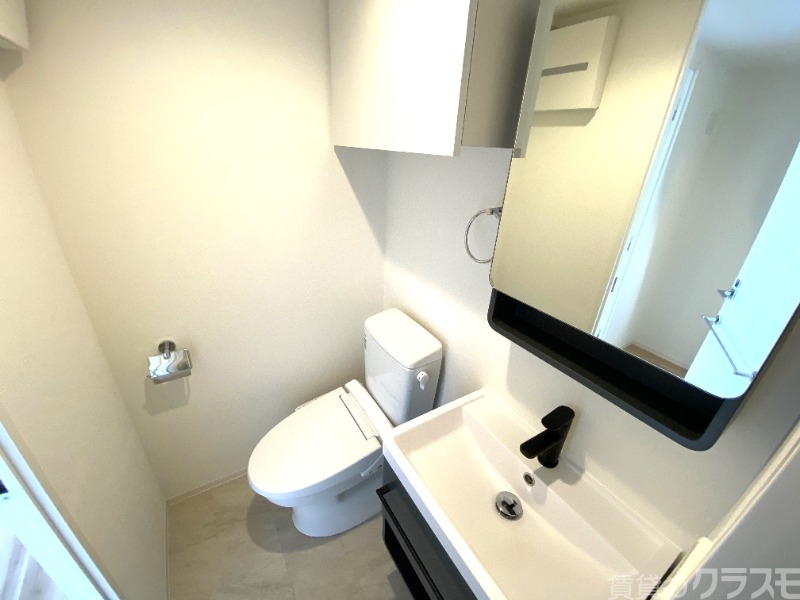 トイレ　冬場も安心の温水洗浄便座！