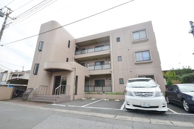 さいたま市大宮区大成町のマンションの建物外観