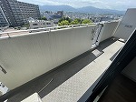 【富田林市若松町西のマンションのバルコニー】