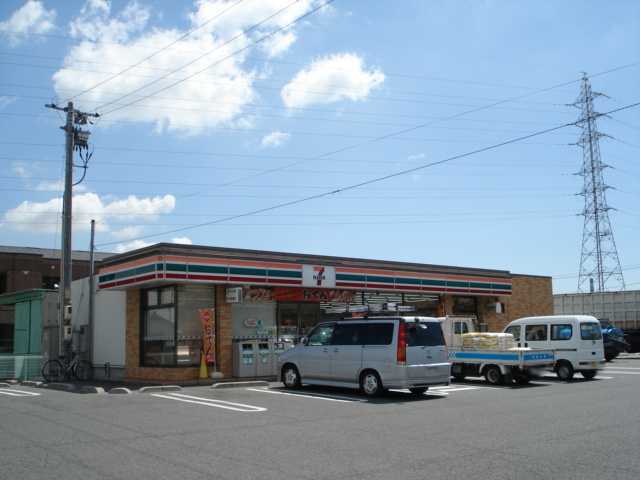 その他　セブンイレブン（コンビニ）（その他）まで700m