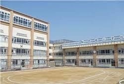 【江東区東砂のマンションの小学校】