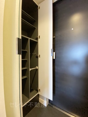 玄関　※類似モデル