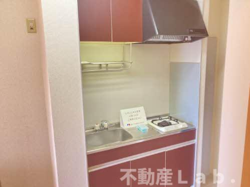 キッチン　同物件の同じタイプのお部屋です。