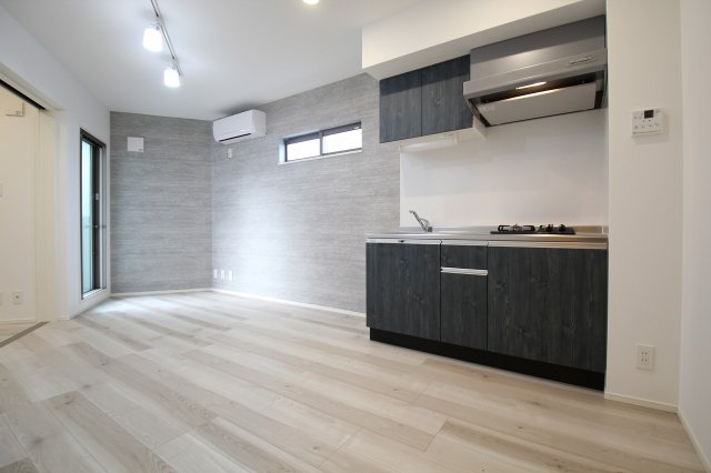 居室・リビング　別号室の写真です