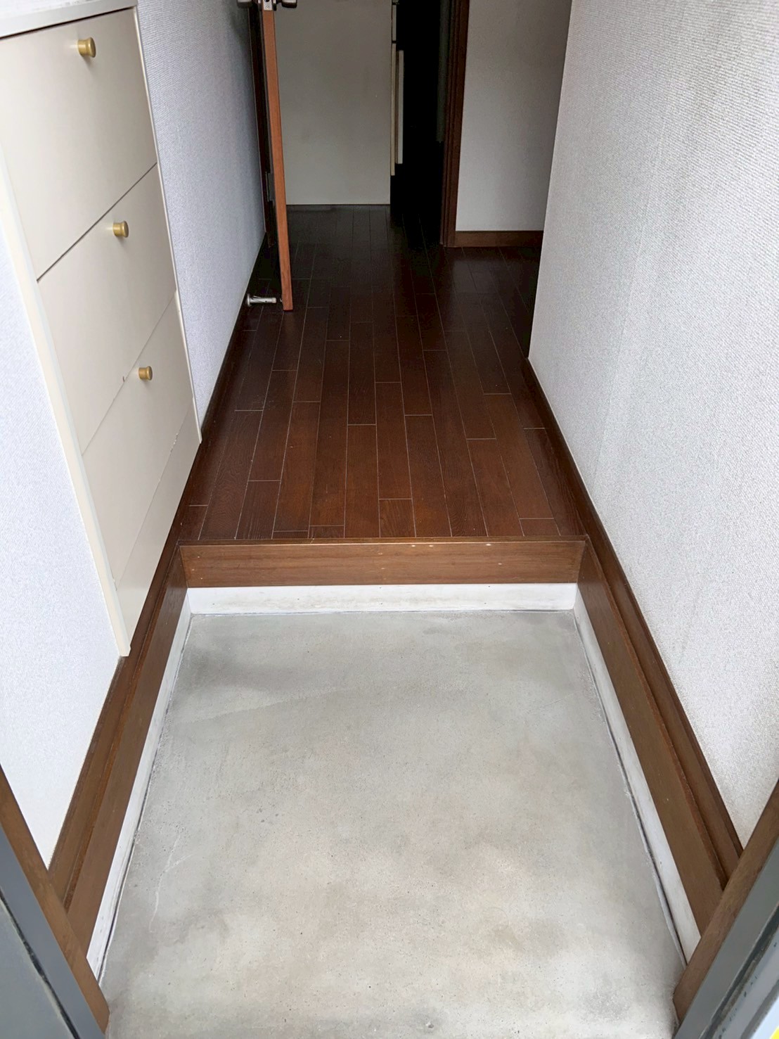 小田急江ノ島線 善行駅 徒歩9分 2階建 築35年の玄関写真
