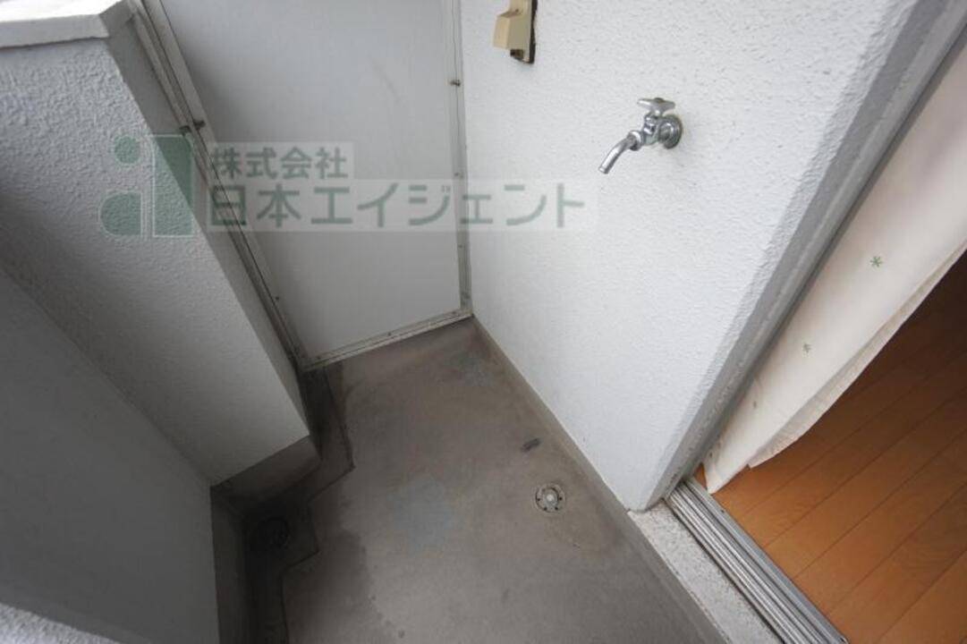 洗面設備　洗濯機置場