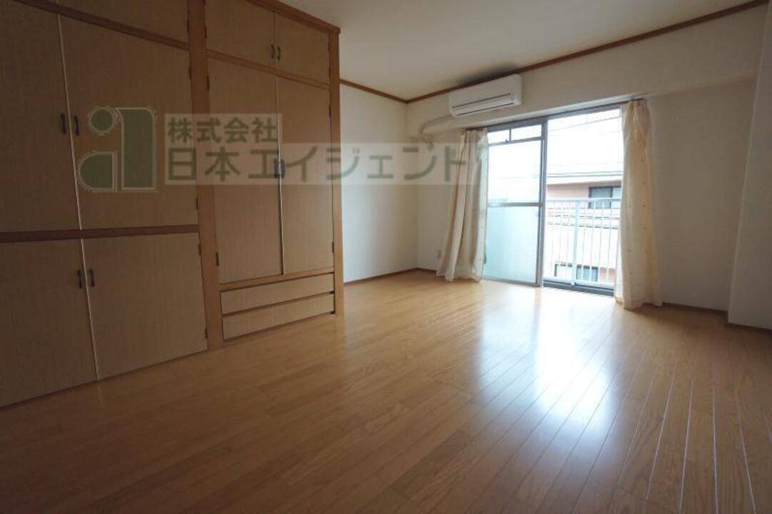 居室・リビング　リビング