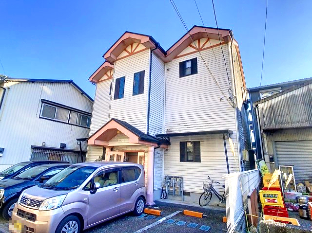 建物外観　2024年12月撮影